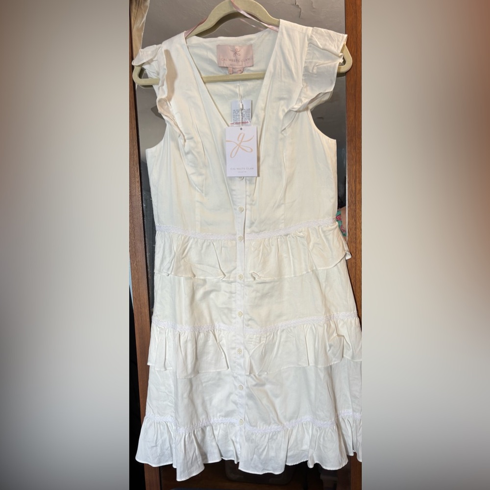 NWT 6 Gal Meets Glam Tiered Off White Mini w Lace